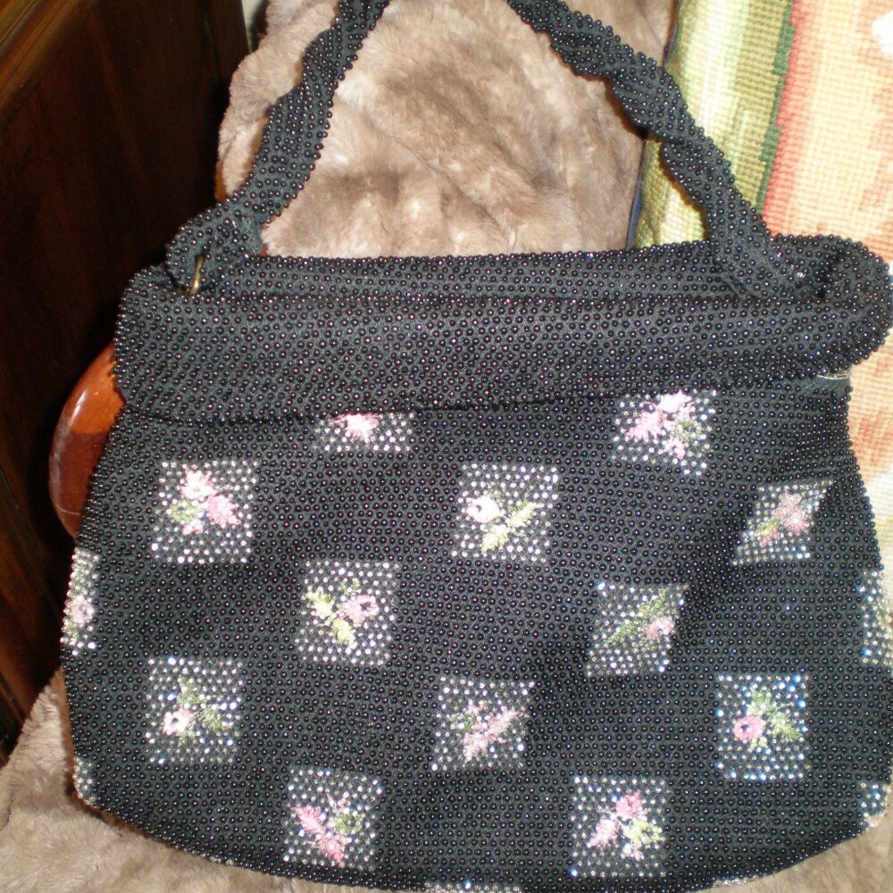RARE Vintage Beaded Bag Purse-Black w/Pink Roses-Mint Condition